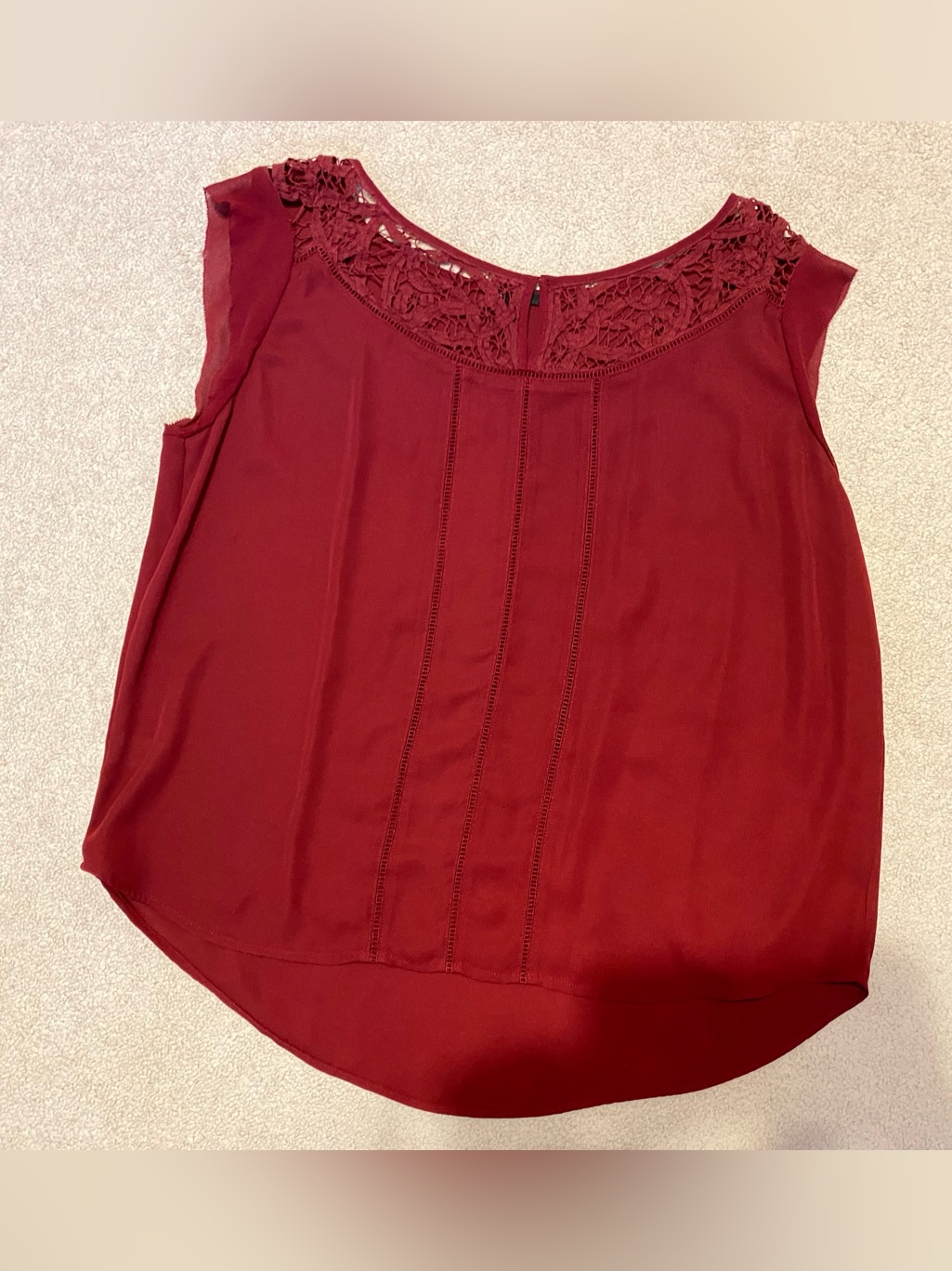 Ann Taylor Burgundy Red Sleeveless Lace Neckline Blouse, Size Xl
